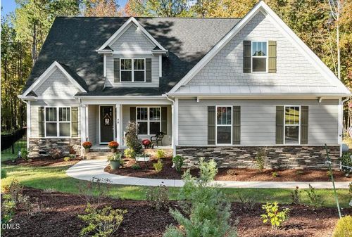 40 Yellowstone Ct, Youngsville, NC, 27596-8409 | Card Image