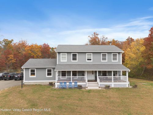 216 North Rd, Red Hook, NY, 12571-4628 | Card Image