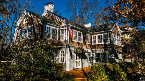 1616 Louisiana St, Lawrence, KS, 66044-4052 | Card Image