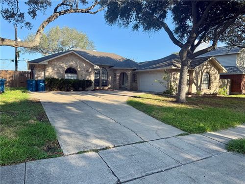 2319 Willow Dr, Portland, TX, 78374-3220 | Card Image