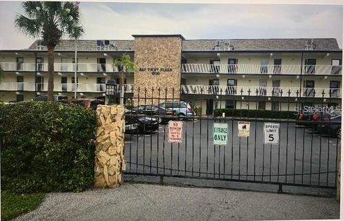 apt-212-6100 12th St S, ST PETERSBURG, FL, 33705-5656 | Card Image