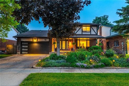 98 Esther Ave, Cambridge, ON, N1S4L6 | Card Image