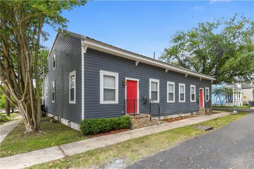 4841 Coliseum St, New Orleans, LA, 70115-3979 | Card Image