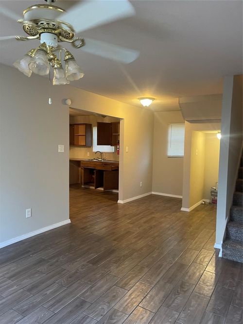 a-5313 Carmen St, Houston, TX, 77033-3205 | Card Image