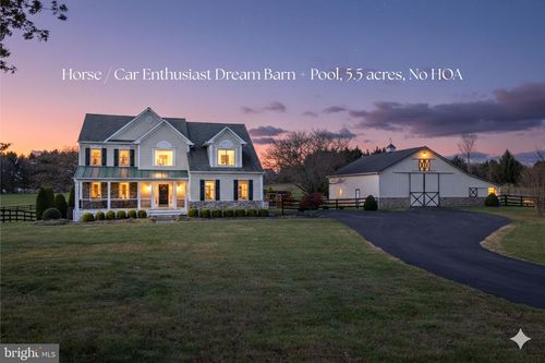 38607 Millstone Dr, HILLSBORO, VA, 20132-3744 | Card Image