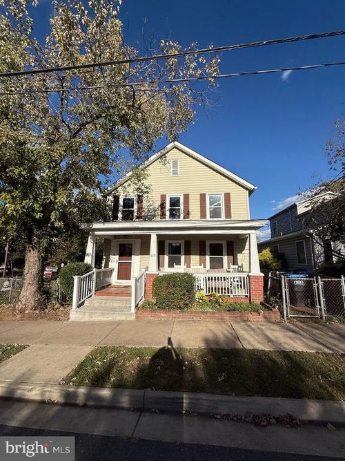 619 Spottswood St, FREDERICKSBURG, VA, 22401-5733 | Card Image