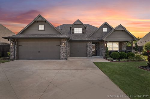 13244 S 19th St, Bixby, OK, 74008-1144 | Card Image