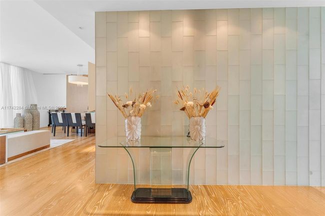 APT-2011 - 19400 Turnberry Way, Condo with 3 bedrooms, 3 bathrooms and null parking in Aventura FL | Image 6