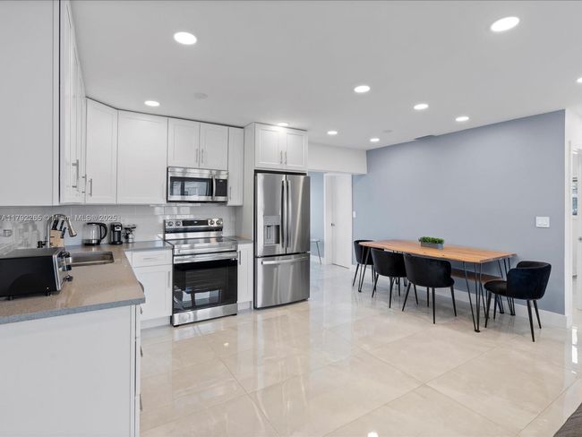 4761 Sw 43 Rd Ter, Home with 0 bedrooms, 0 bathrooms and 6 parking in Fort Lauderdale FL | Image 13