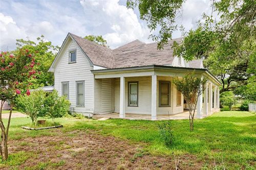 705 Baumgarten St, Schulenburg, TX, 78956-2005 | Card Image