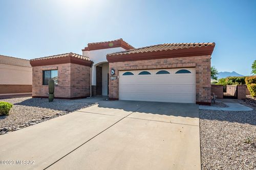 1425 N Bank Swallow Rd, Green Valley, AZ, 85614-6020 | Card Image