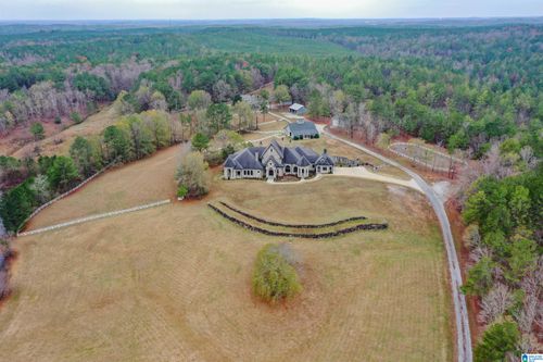 584 Meadow Lake Farms, CALERA, AL, 35040-5582 | Card Image