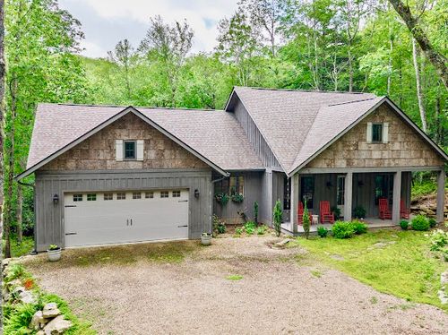 11 Feldspar Ln, Sapphire, NC, 28774-0360 | Card Image