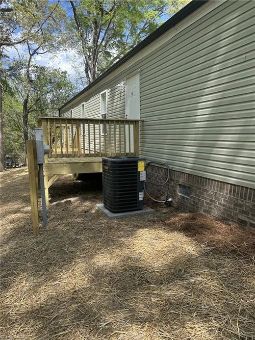 4253 Fairwood Dr, Trinity, NC, 27370-7626 | Card Image
