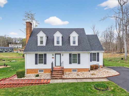 1529 Bateman Bridge Rd, Forest, VA, 24551-4238 | Card Image