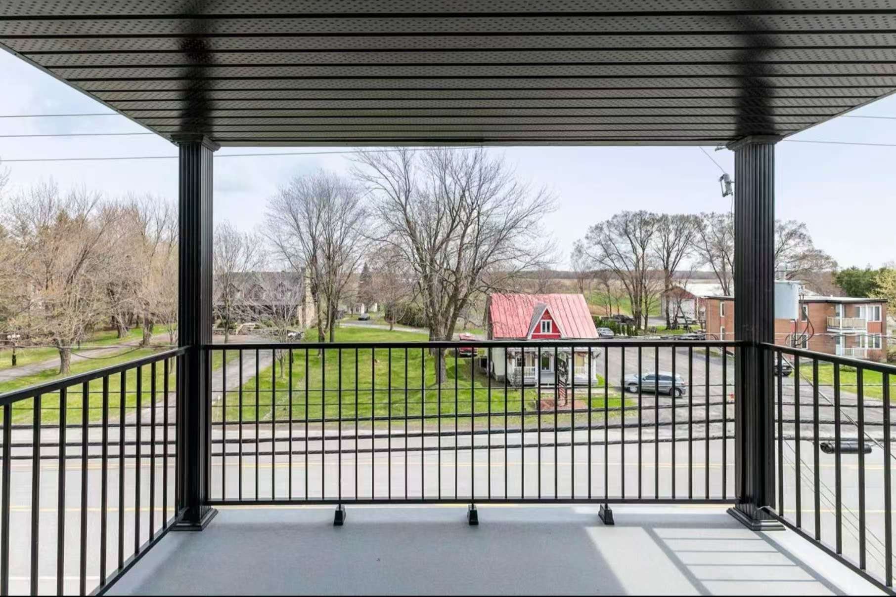 Residential Lease in Saint-Jean-sur-Richelieu 2