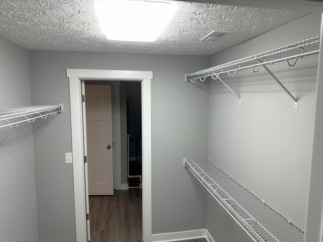 863 E Harrison St, Condo with 3 bedrooms, 3 bathrooms and null parking in Martinsville IN | Image 20