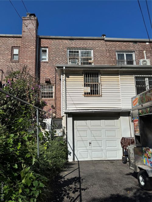 14850 60th Ave, Flushing, NY, 11355-5430 | Card Image
