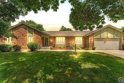 3824 Se Fair Meadows Pl, Topeka, KS, 66605-2147 | Card Image