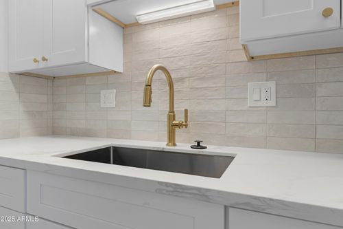 f-13231 N 98th Ave, Sun City, AZ, 85351-3211 | Card Image