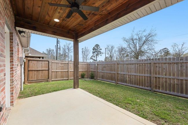 135 Private Road 8142, House other with 2 bedrooms, 2 bathrooms and null parking in Buna TX | Image 26