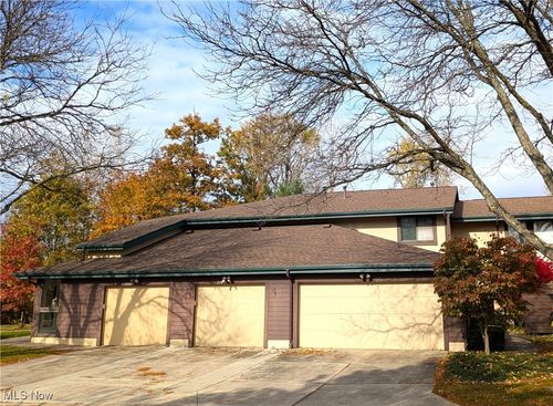 210-210 Teal Trce, Mayfield Heights, OH, 44124-4178 | Card Image