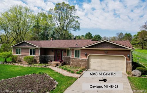 6043 N Gale Rd, Davison, MI, 48423-8943 | Card Image
