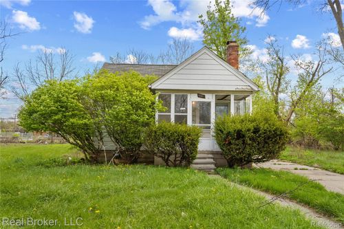 13576 Warwick St, Detroit, MI, 48223-3411 | Card Image