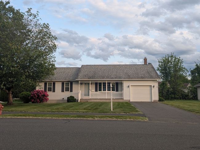 1 - 17 Tucker Ln, Condo with 3 bedrooms, 2 bathrooms and 3 parking in Belchertown MA | Image 34