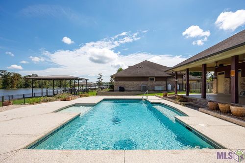 11216 River Highlands Dr, Saint Amant, LA, 70774-5015 | Card Image