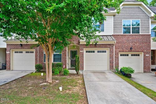 1035 Contessa Dr, Cary, NC, 27513-2615 | Card Image