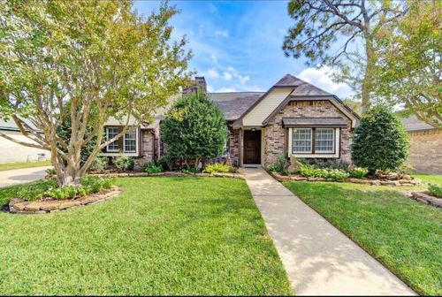 2513 Henderson Ln, Deer Park, TX, 77536-4807 | Card Image