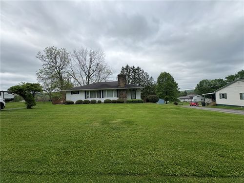 182 Central Ave, Brookville, PA, 15825-2004 | Card Image