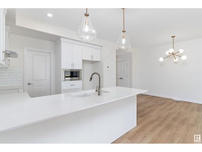 3131 169 St Sw, House other with 3 bedrooms, 3 bathrooms and null parking in Edmonton AB | Image 3