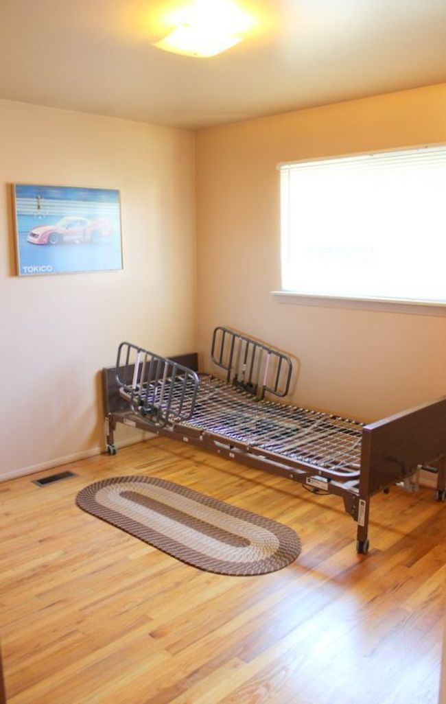 BR #2 W/ BEAUTIFUL REFINISHED HARDWOOD FLOOR! | Image 19