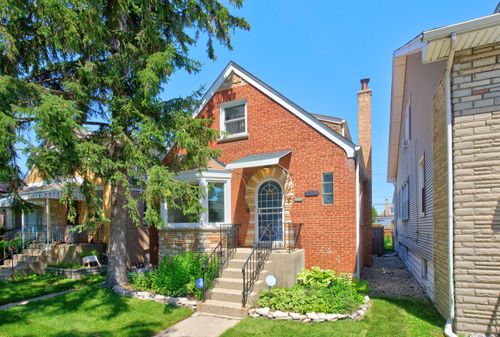 5349 N Neenah Ave, Chicago, IL, 60656-2222 | Card Image