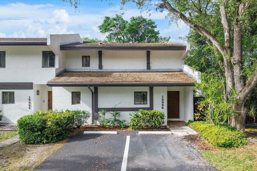 4d-19986 Ne 5th Ct, Miami, FL, 33179-3010 | Card Image