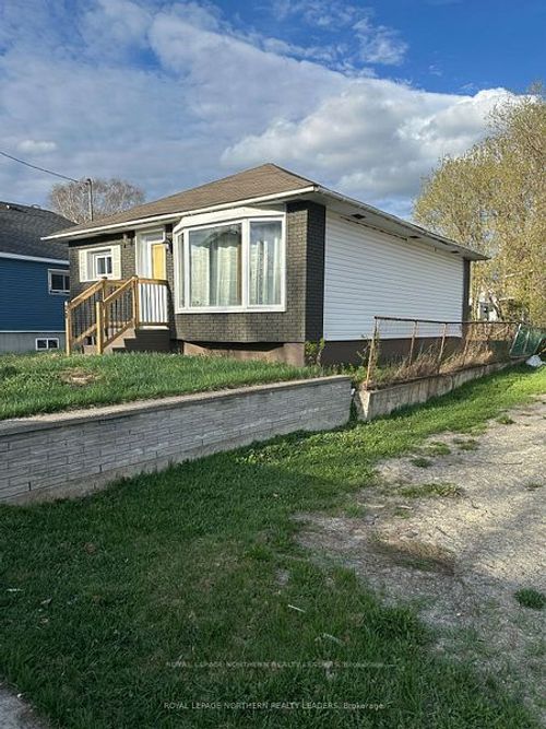 20 O'Meara Blvd, Kirkland Lake, ON, P2N2T6 | Card Image