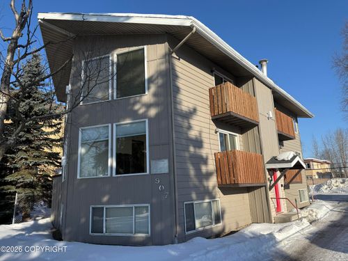 907 W 27th Ave, Anchorage, AK, 99503-2449 | Card Image