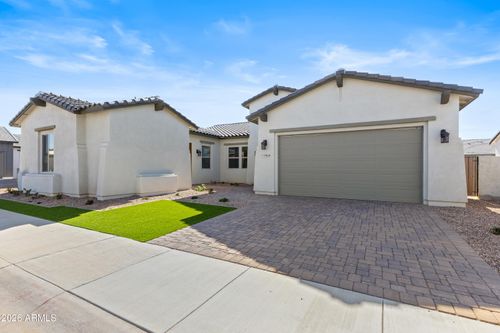 7569 W Evans Dr, Peoria, AZ, 85381-5236 | Card Image