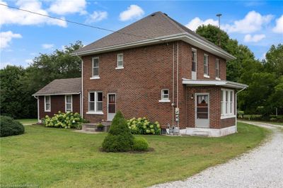 907 Forestry Farm Rd, House other with 2 bedrooms, 2 bathrooms and 10 parking in Saint Williams ON | Image 1