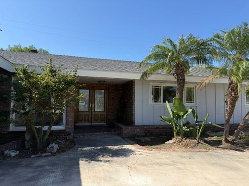 1564 W Tonia, Anaheim, CA, 92802 | Card Image