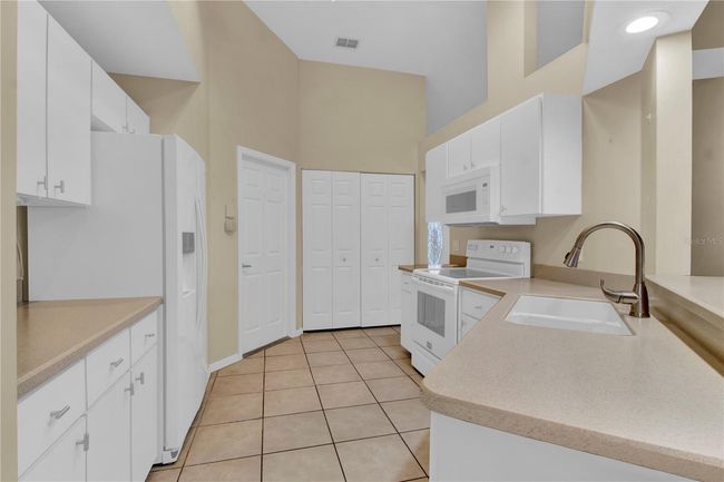 66 Hickory Loop, House other with 3 bedrooms, 2 bathrooms and null parking in OCALA FL | Image 14