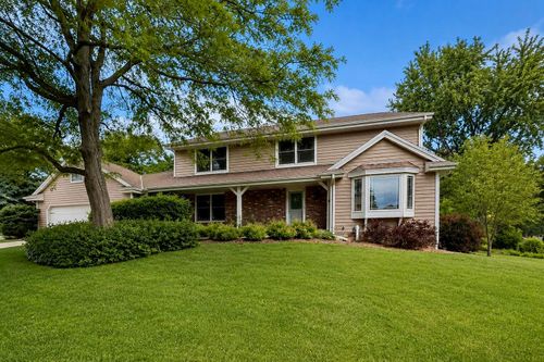 N106W7580 Chatham St, Cedarburg, WI, 53012-3265 | Card Image