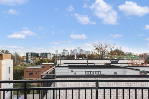 321 Garfield St, Nashville, TN, 37208-2225 | Card Image