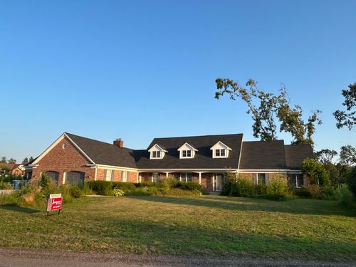 5217 Green Pine Ln, Kalamazoo, MI, 49009-4572 | Card Image