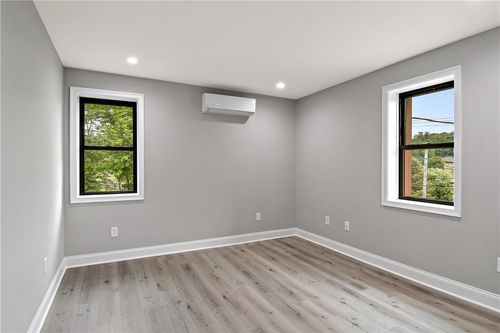 5-122 Commerce St, Hawthorne, NY, 10532-2353 | Card Image