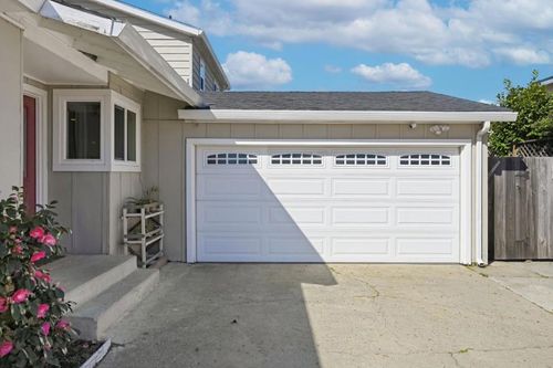 35421 Cleremont Dr, Newark, CA, 94560-1102 | Card Image