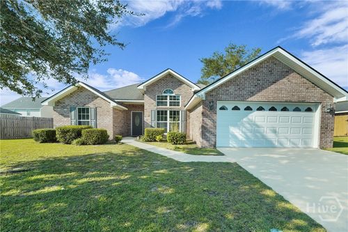 106 Grandview Dr, Hinesville, GA, 31313-2830 | Card Image