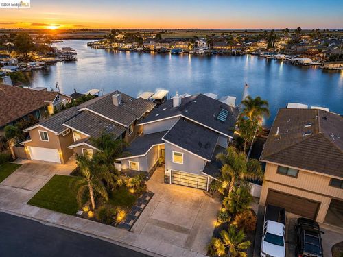671 Willow Lake Rd, Discovery Bay, CA, 94505-1219 | Card Image